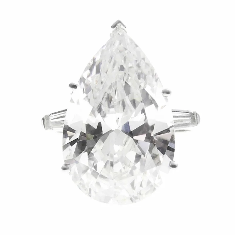 Engagement Ring - 18-Karat Pear Shaped Fifteen Carats Diamond Ring