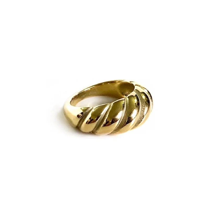 Croissant Ring