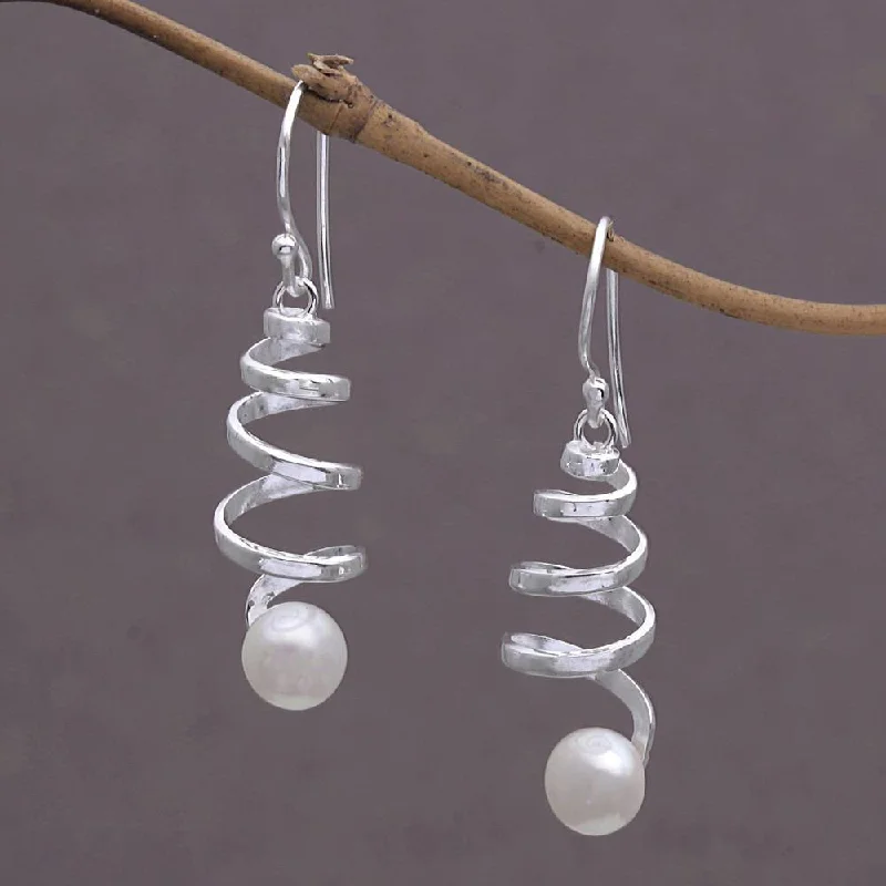 Handmade Sterling Silver 'Moonlight Springs' Cultured Pearl Earrings (10 mm) (Indonesia) - 1.5*0.4