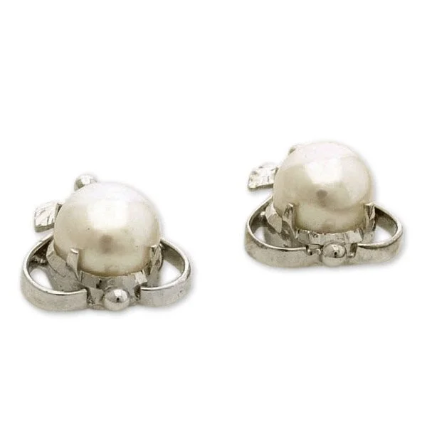 Handmade Sterling Silver 'Perfection' Pearl Earrings (8 mm) (India)