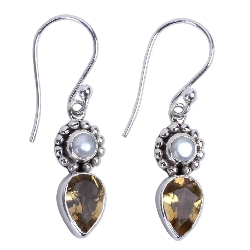 Handmade Sterling Silver 'Yellow Tear' Cultured Pearl Citrine Earrings (India) - 1.4*0.3